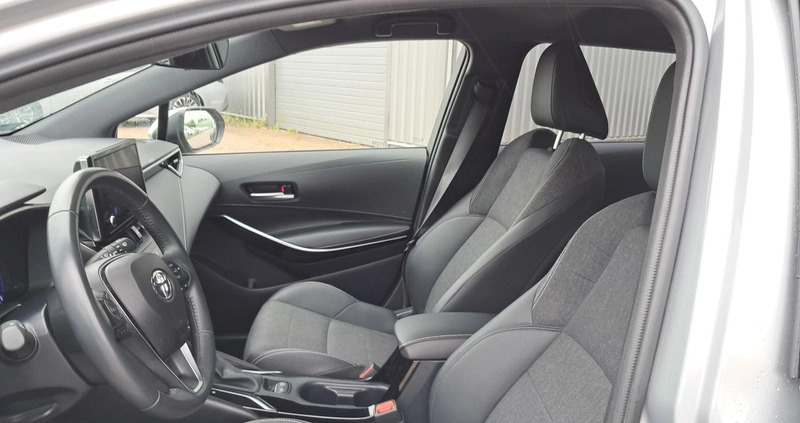 Toyota Corolla cena 117900 przebieg: 39079, rok produkcji 2022 z Łobżenica małe 154